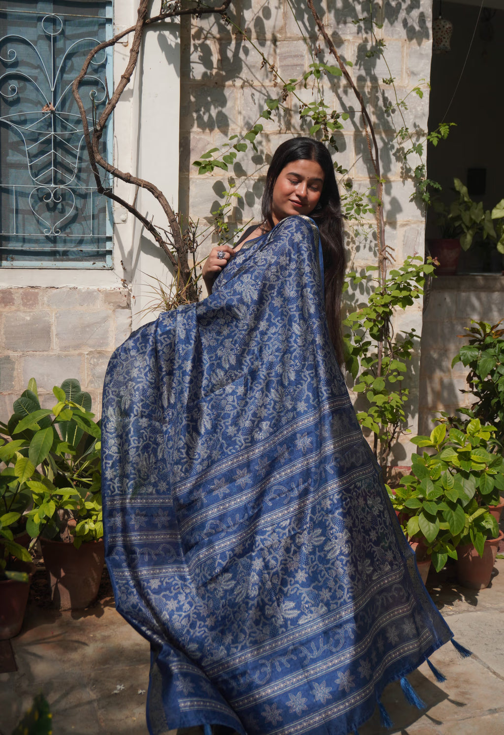 Ishori Royal Blue Silk Saree with Zari Work – Banarasi Style
